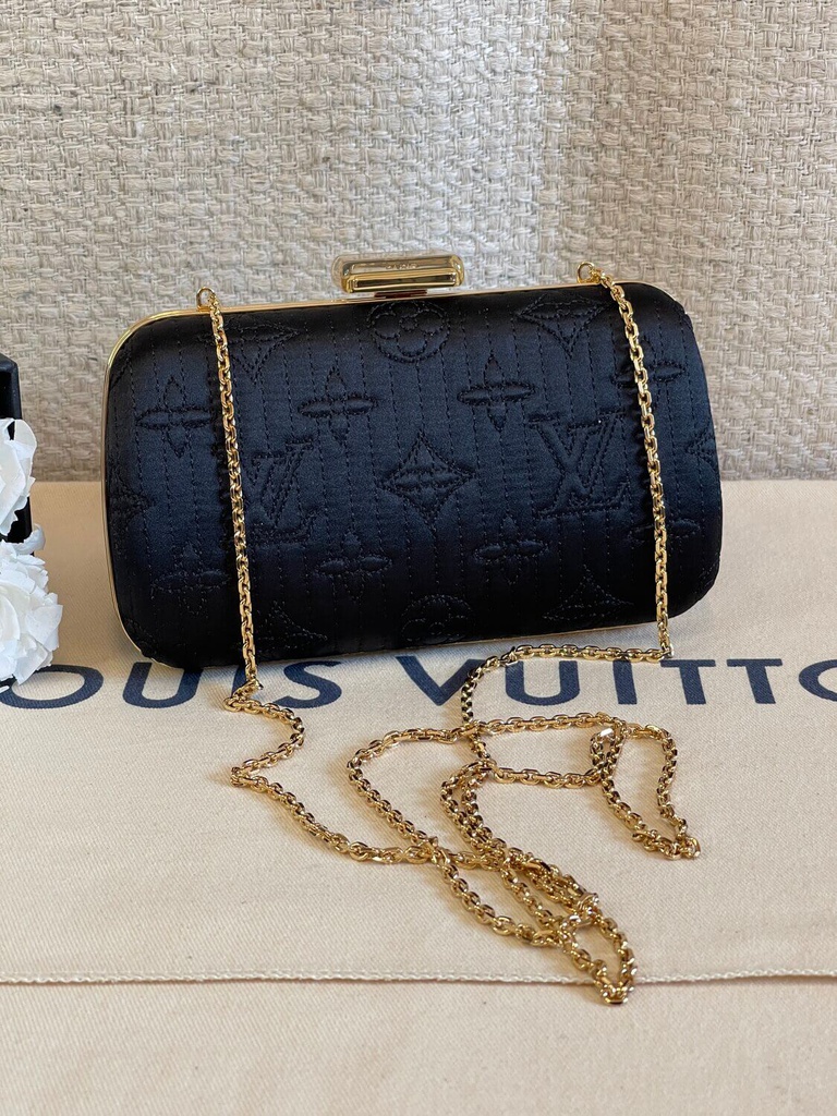 100 Original Louis Vuitton Minaudiere Motard clutch Preloved